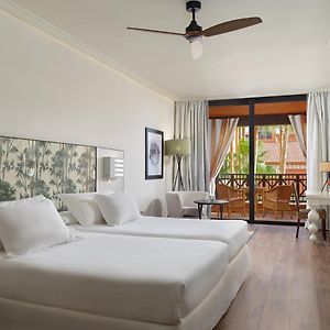 Habitación con Cama King