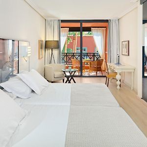Habitación con Cama King
